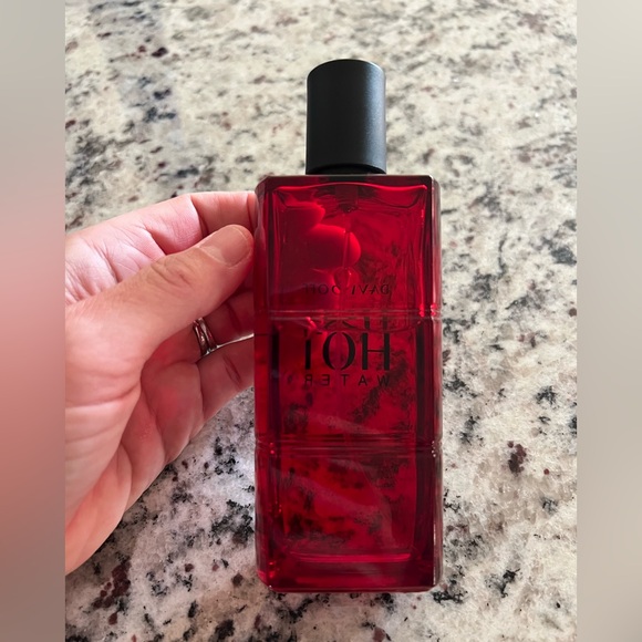 Davidoff Hot Water eau de Toilette - Picture 2 of 5